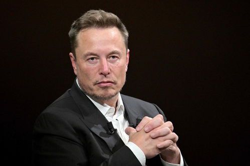 马斯克回应争议：科技巨头的直言不讳与公众期待