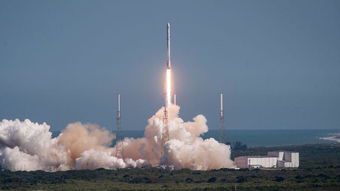 **马斯克的未来狂想曲：AI、机器人与星际殖民的颠覆性预言**