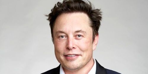 马斯克的财务状况：财富波动与商业帝国的挑战